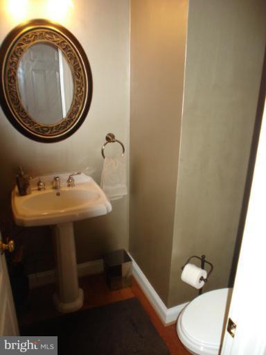 4344 Basford Road Frederick, MD 21703 - Photo 1 of 28 Bath