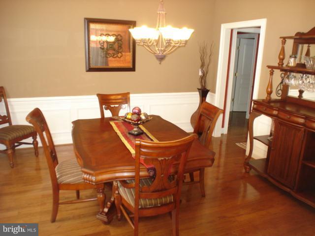 4344 Basford Road Frederick, MD 21703 - Photo 11 of 28 Dining Room