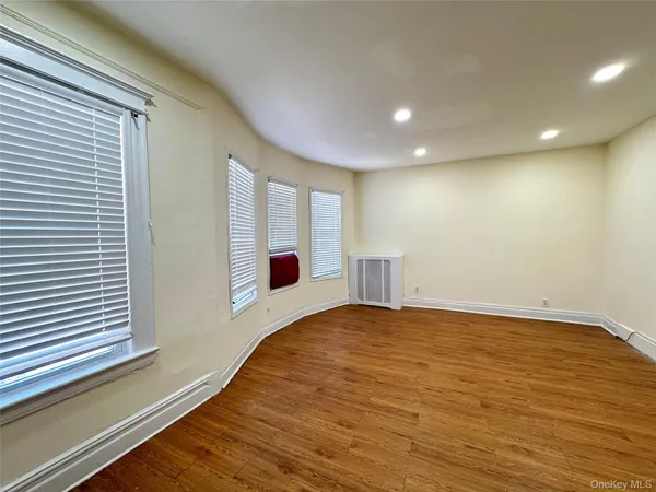 $748,000 | 1811 Parkview Avenue | Tremont Terrace