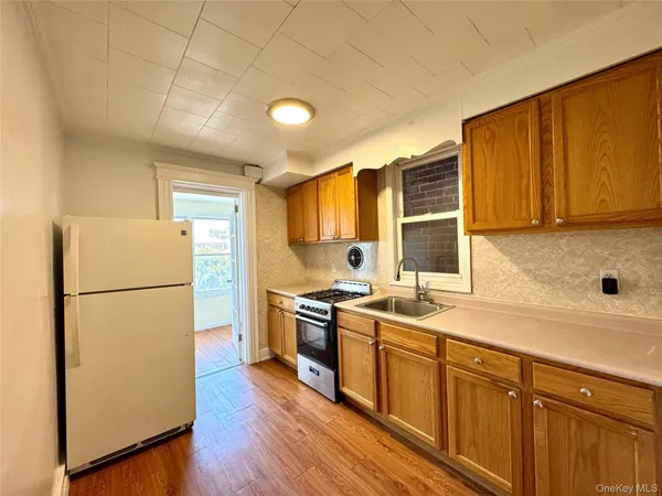 $748,000 | 1811 Parkview Avenue | Tremont Terrace