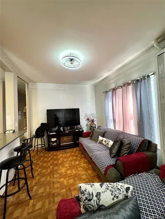 $748,000 | 1811 Parkview Avenue | Tremont Terrace