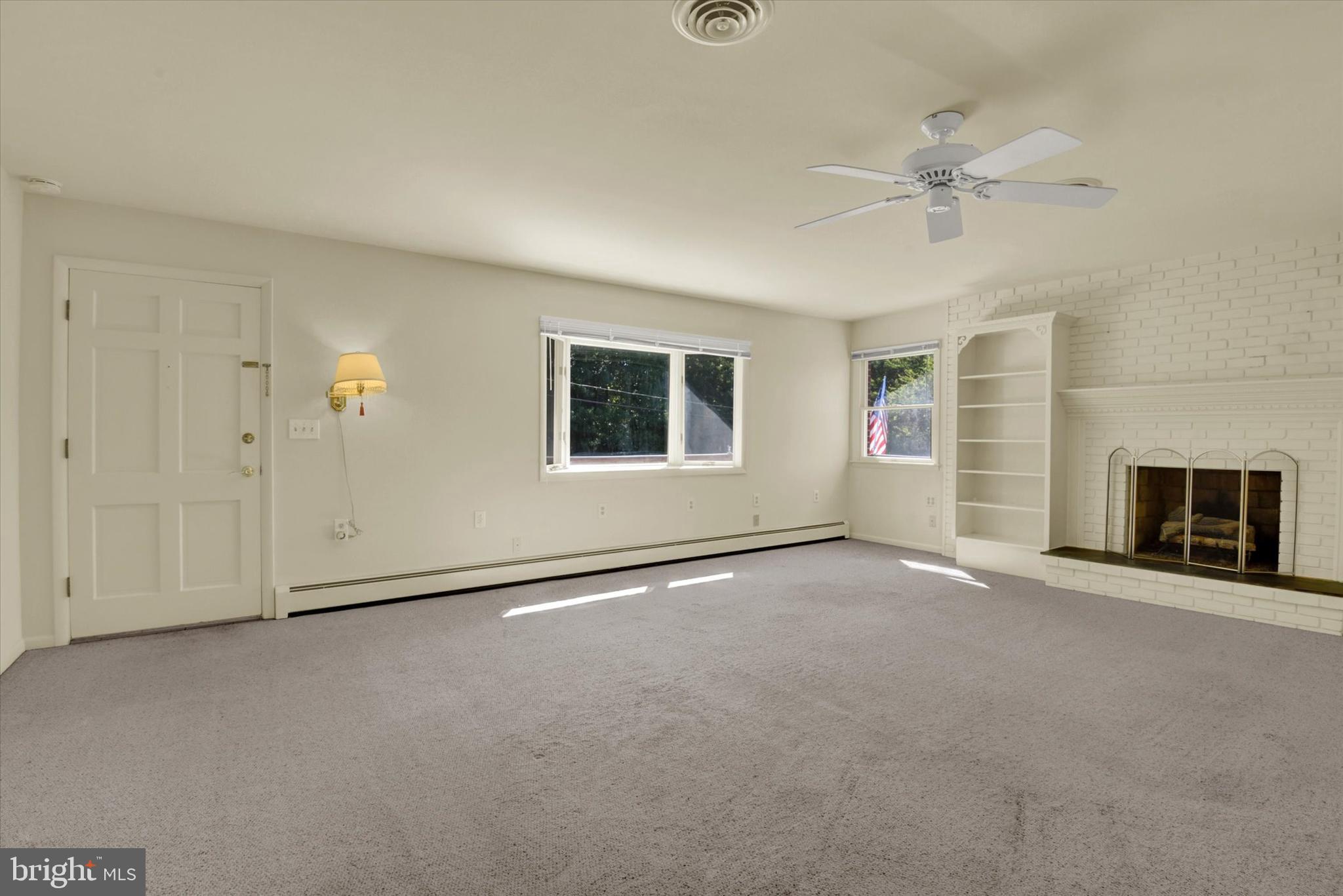2040 Green Mill Road Finksburg, MD 21048 - Photo 6 of 30 Living Room