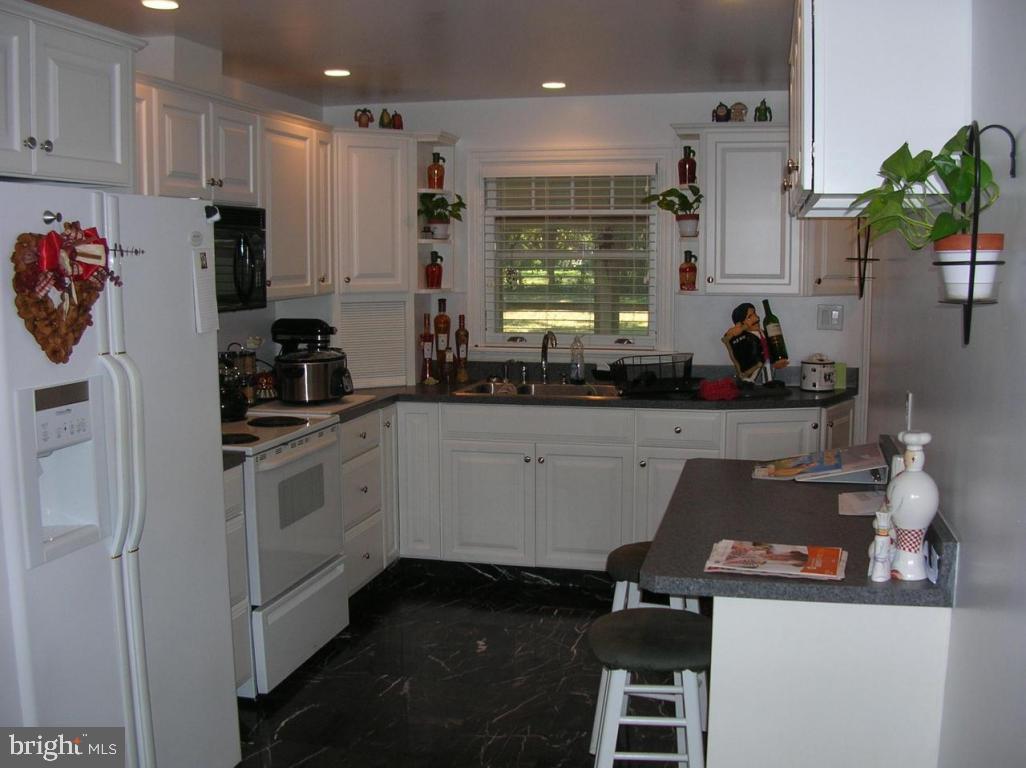 2506 Helena Road Lancaster, PA 17603 - Photo 3 of 4 Gallery Image 3