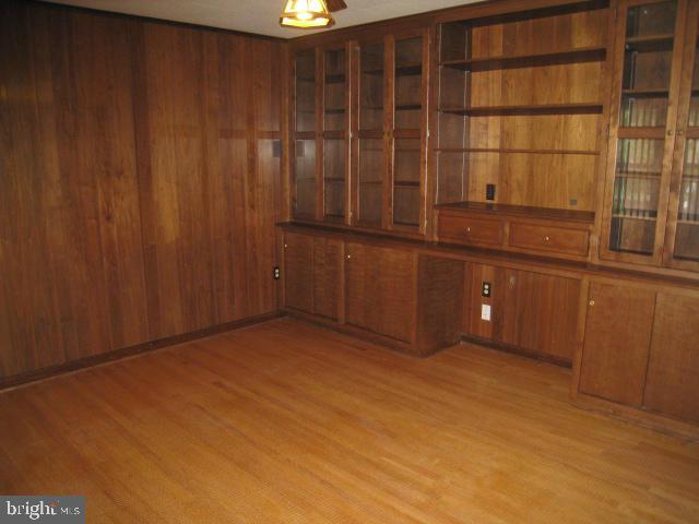 1557 Hiemenz Road Lancaster, PA 17601 - Photo 6 of 10 Gallery Image 6