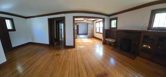 $242,000 | 309 5th Street Southwest, Austin, MN 55912