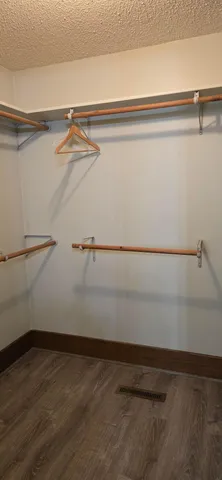 $242,000 | 309 5th Street Southwest, Austin, MN 55912