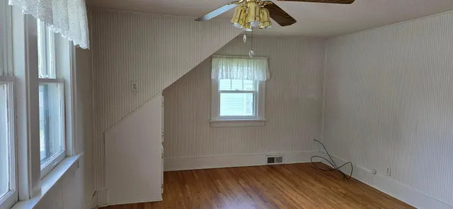 $242,000 | 309 5th Street Southwest, Austin, MN 55912