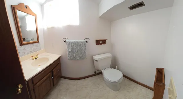 $242,000 | 309 5th Street Southwest, Austin, MN 55912