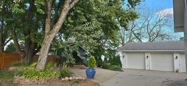 $242,000 | 309 5th Street Southwest, Austin, MN 55912