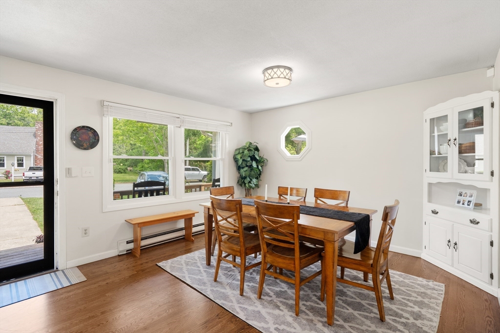 9 Debbies Lane Barnstable, MA 02648 - Photo 3 of 32