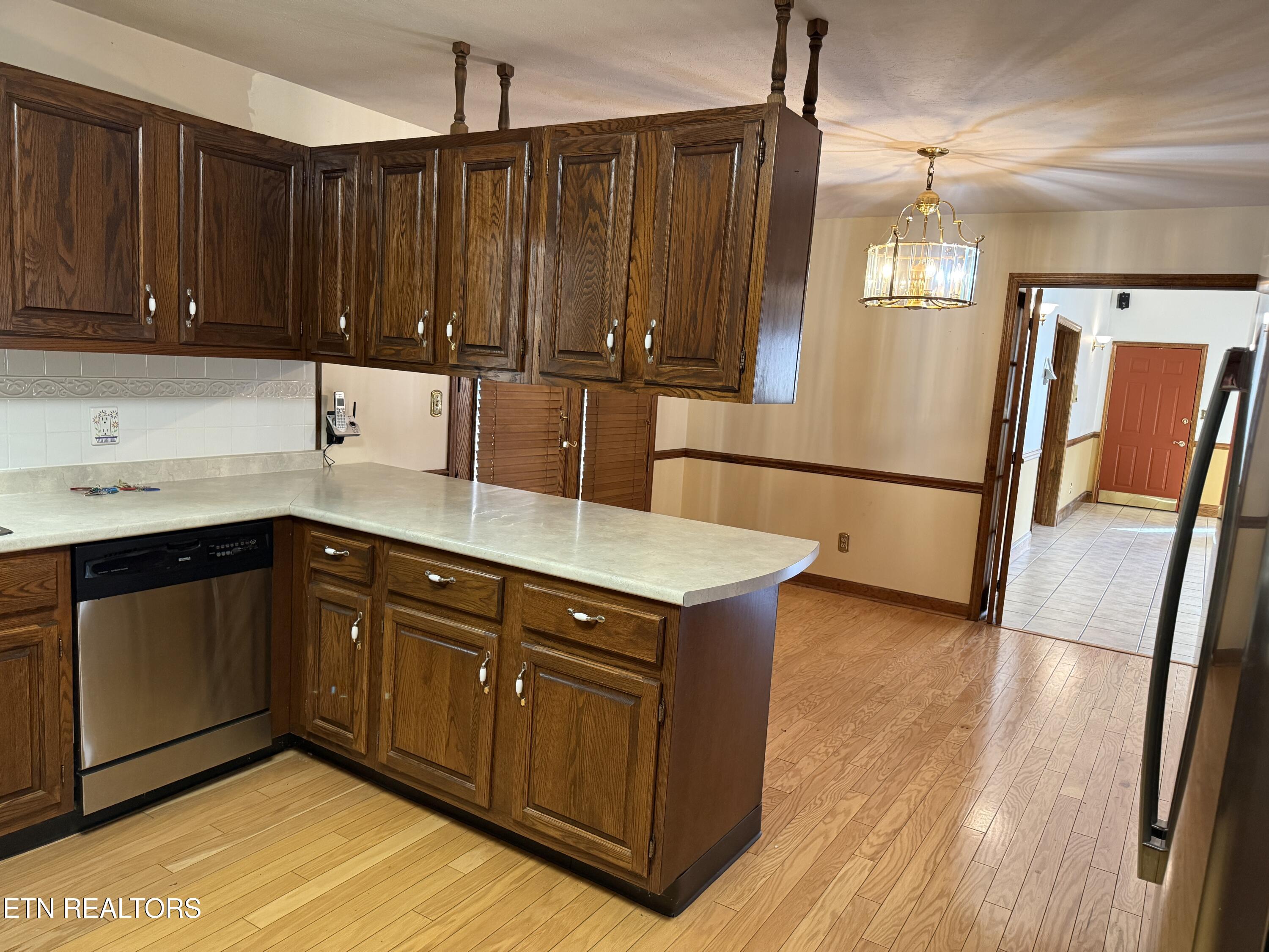 157 Ivanhoe Road Clinton, TN 37716 - Photo 15 of 46 4_17