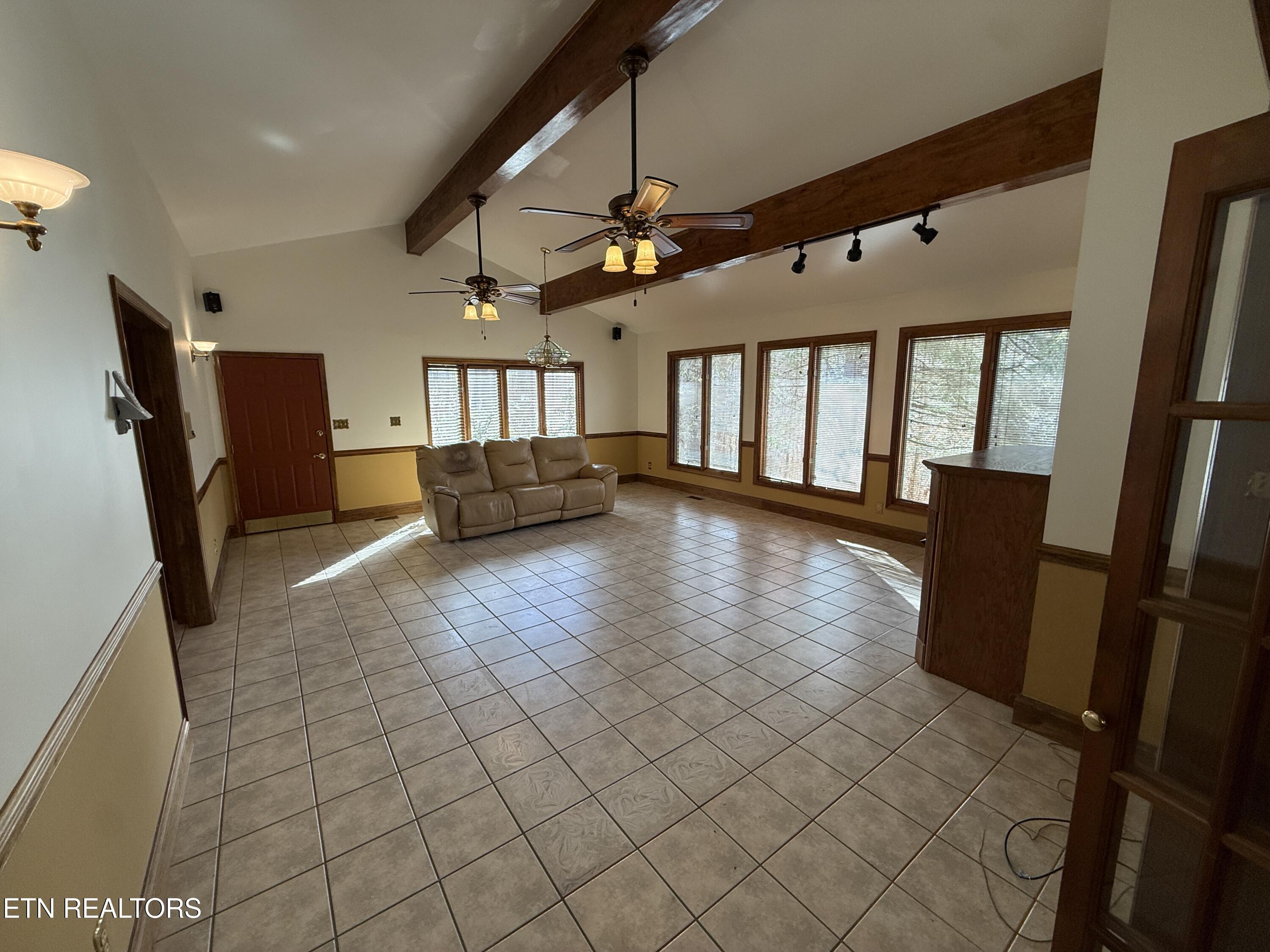 157 Ivanhoe Road Clinton, TN 37716 - Photo 18 of 46 4_20