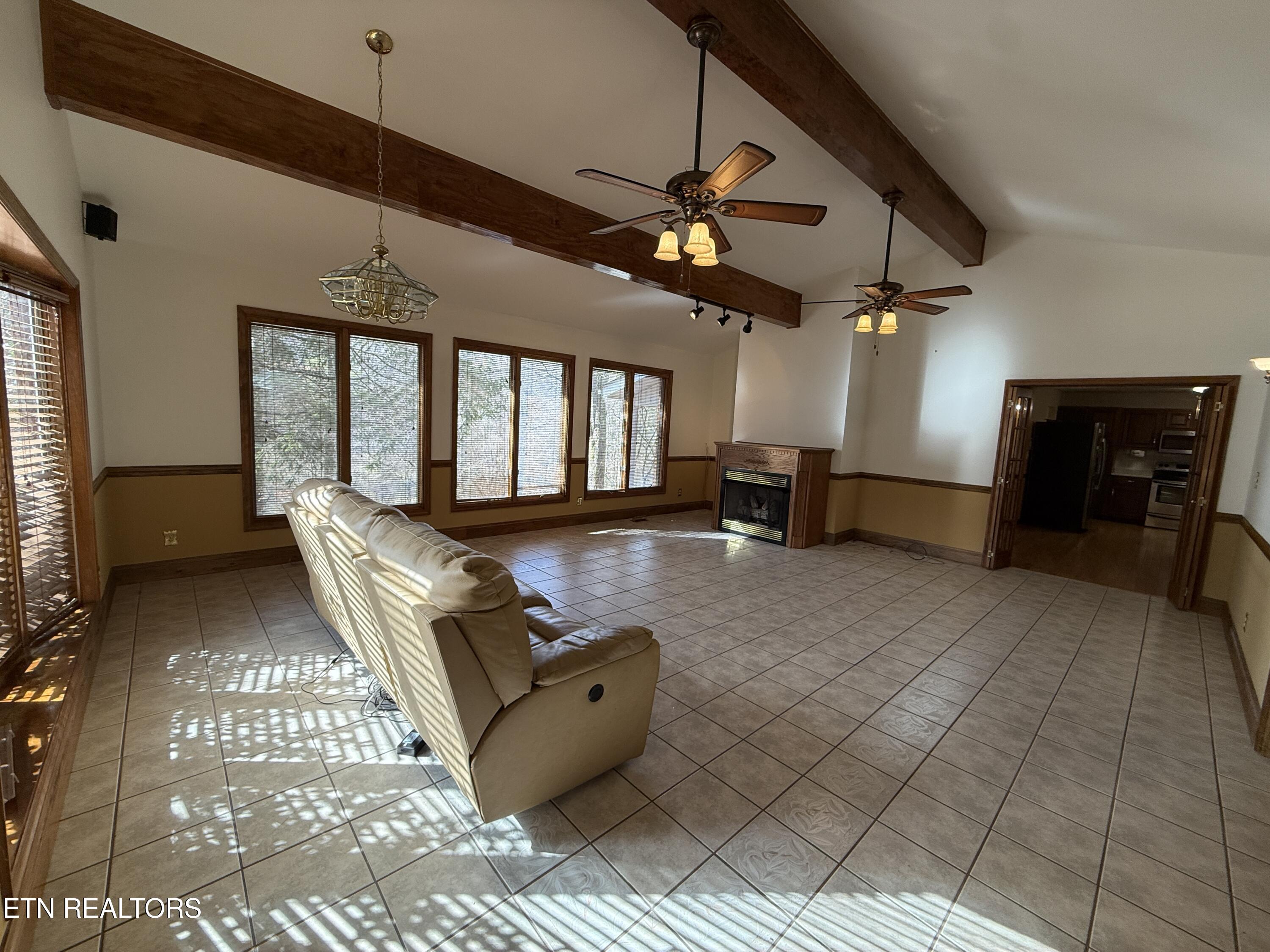157 Ivanhoe Road Clinton, TN 37716 - Photo 19 of 46 4_21