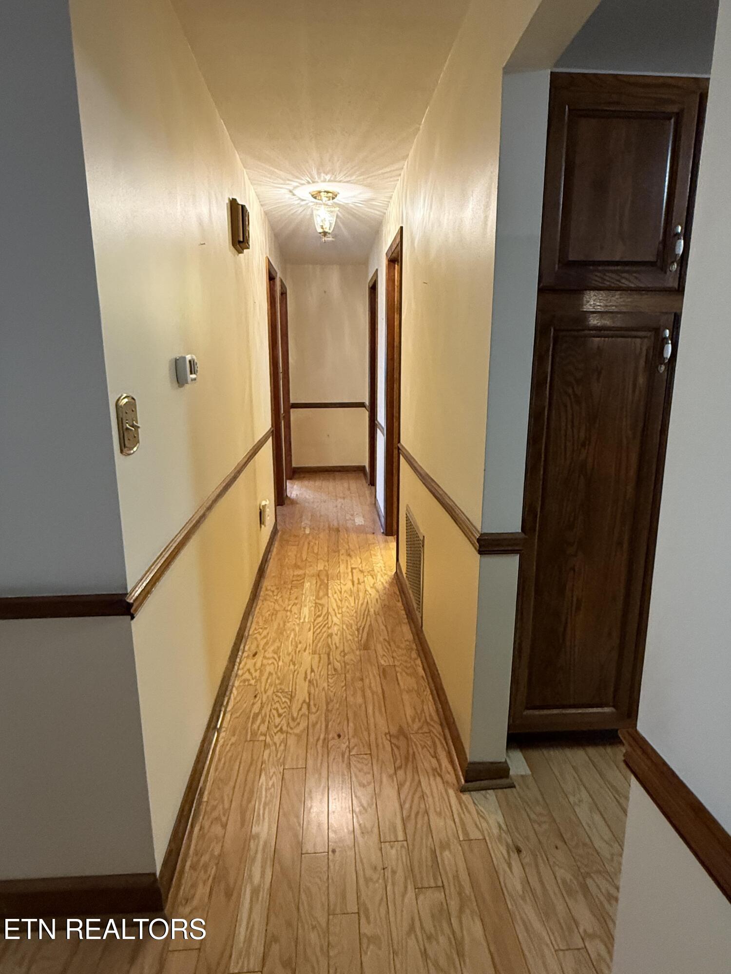 157 Ivanhoe Road Clinton, TN 37716 - Photo 26 of 46 4_28