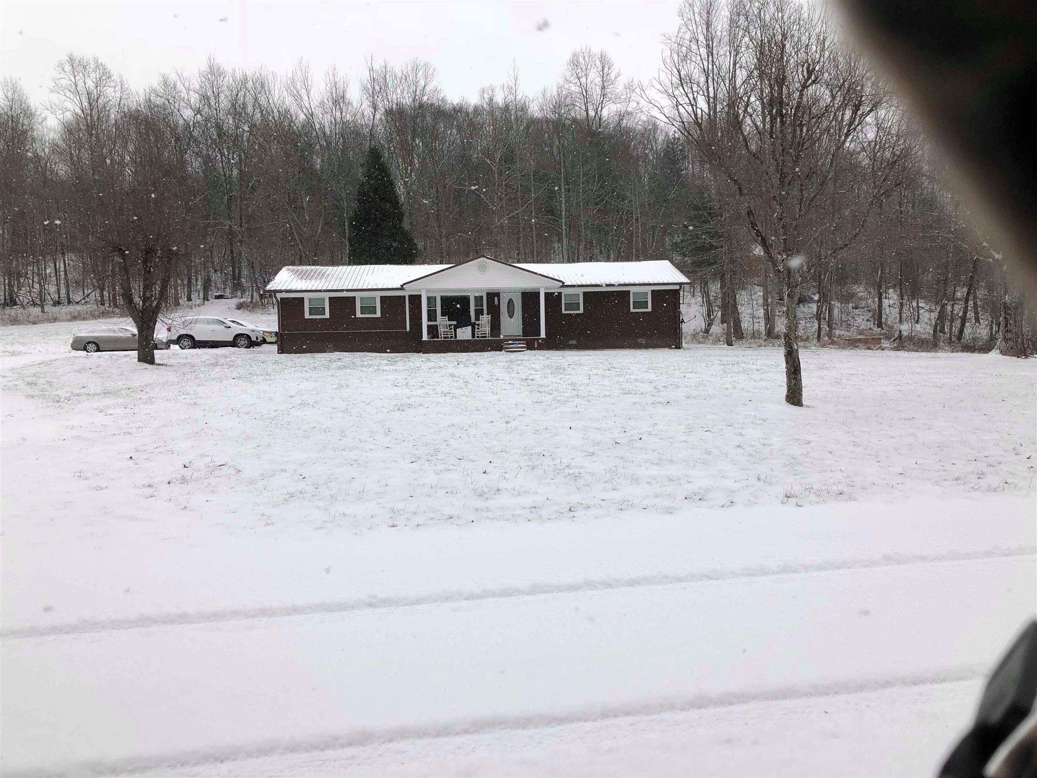 5 Chisolm Creek Road Lawrenceburg, TN 38464 - Photo 1 of 19 Gallery Image 1