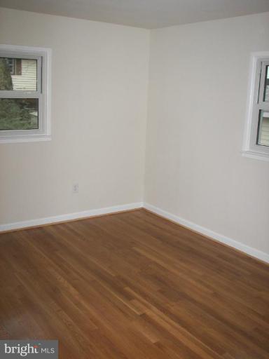 13106 Kumar Road Woodbridge, VA 22193 - Photo 10 of 26 Bedroom #1