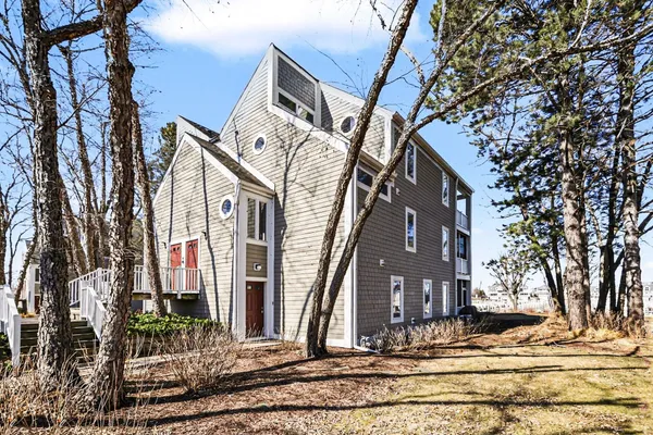 $595,000 | 410 Oselka Drive, Unit 123, New Buffalo, MI 49117