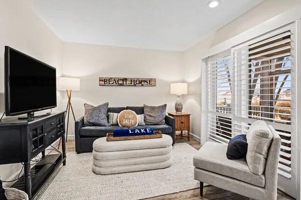 $595,000 | 410 Oselka Drive, Unit 123, New Buffalo, MI 49117