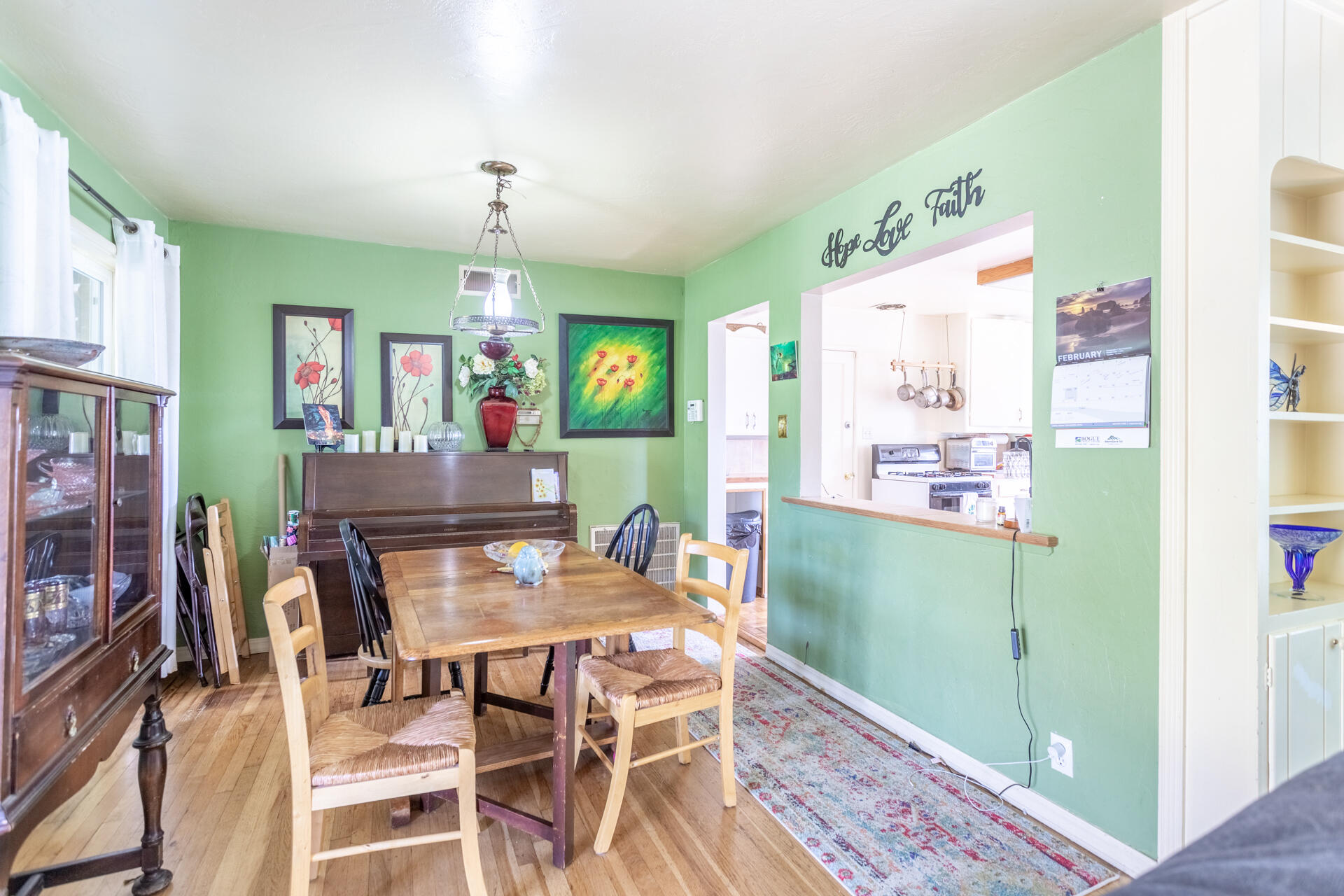 1715 Barbara Road Redding, CA 96003 - Photo 19 of 32 a dining room with furniture and window