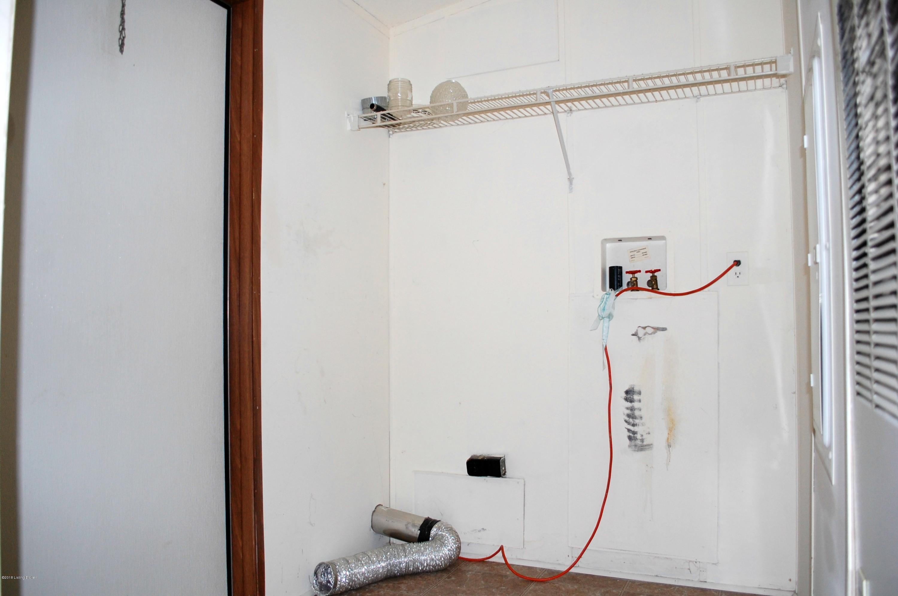 1321 Simpson Creek Road Bloomfield, KY 40008 - Photo 10 of 29 laundry