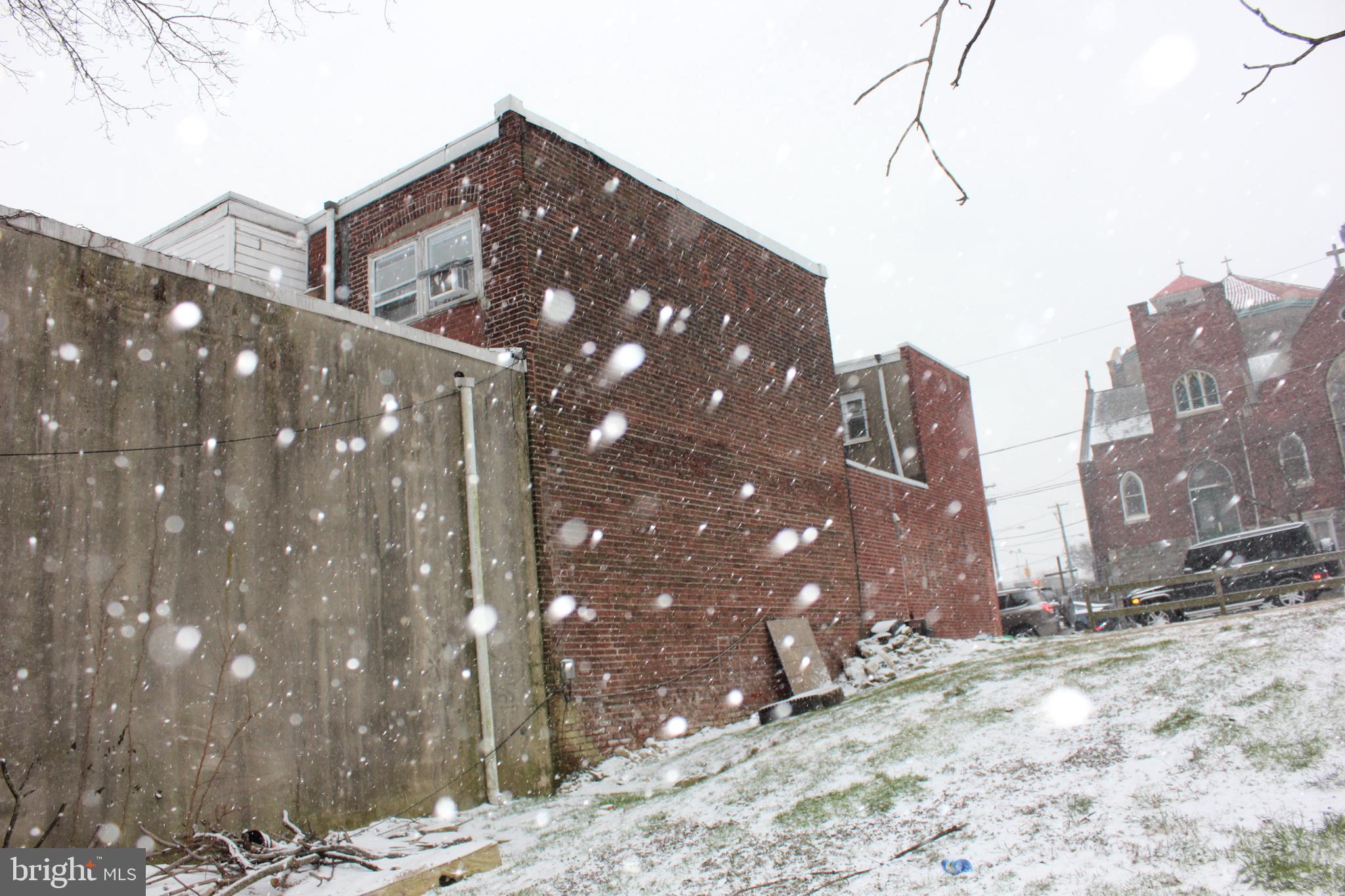 403 North Simpson Street Philadelphia, PA 19151 - Photo 13 of 33