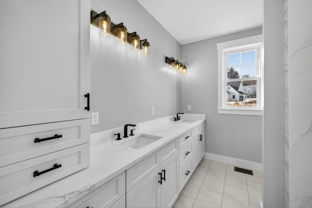 $2,300,000 | 258 North Amherst Road, Unit 34, Bedford, NH 03110