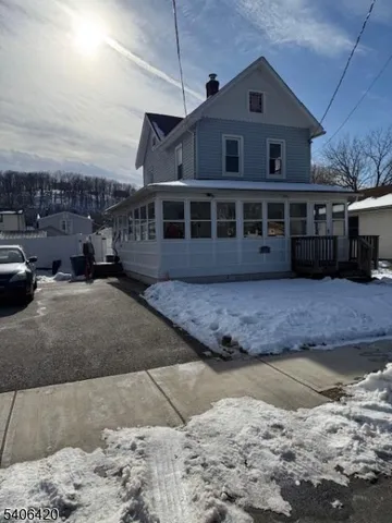 $499,900 | 13 Orchard Street, Bloomingdale, NJ 07403
