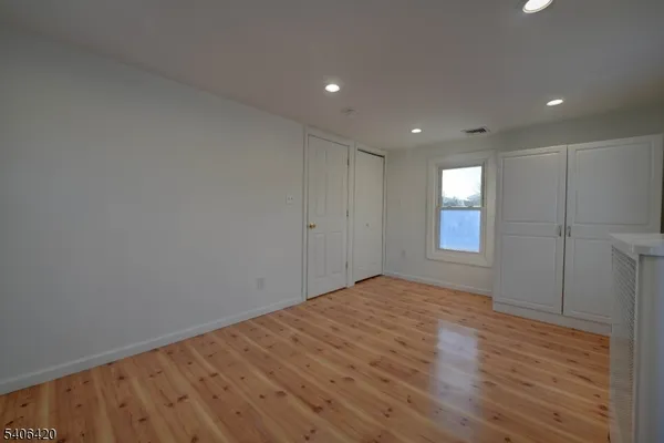 $519,900 | 13 Orchard Street, Bloomingdale, NJ 07403
