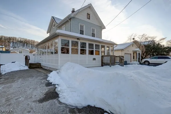 $519,900 | 13 Orchard Street, Bloomingdale, NJ 07403