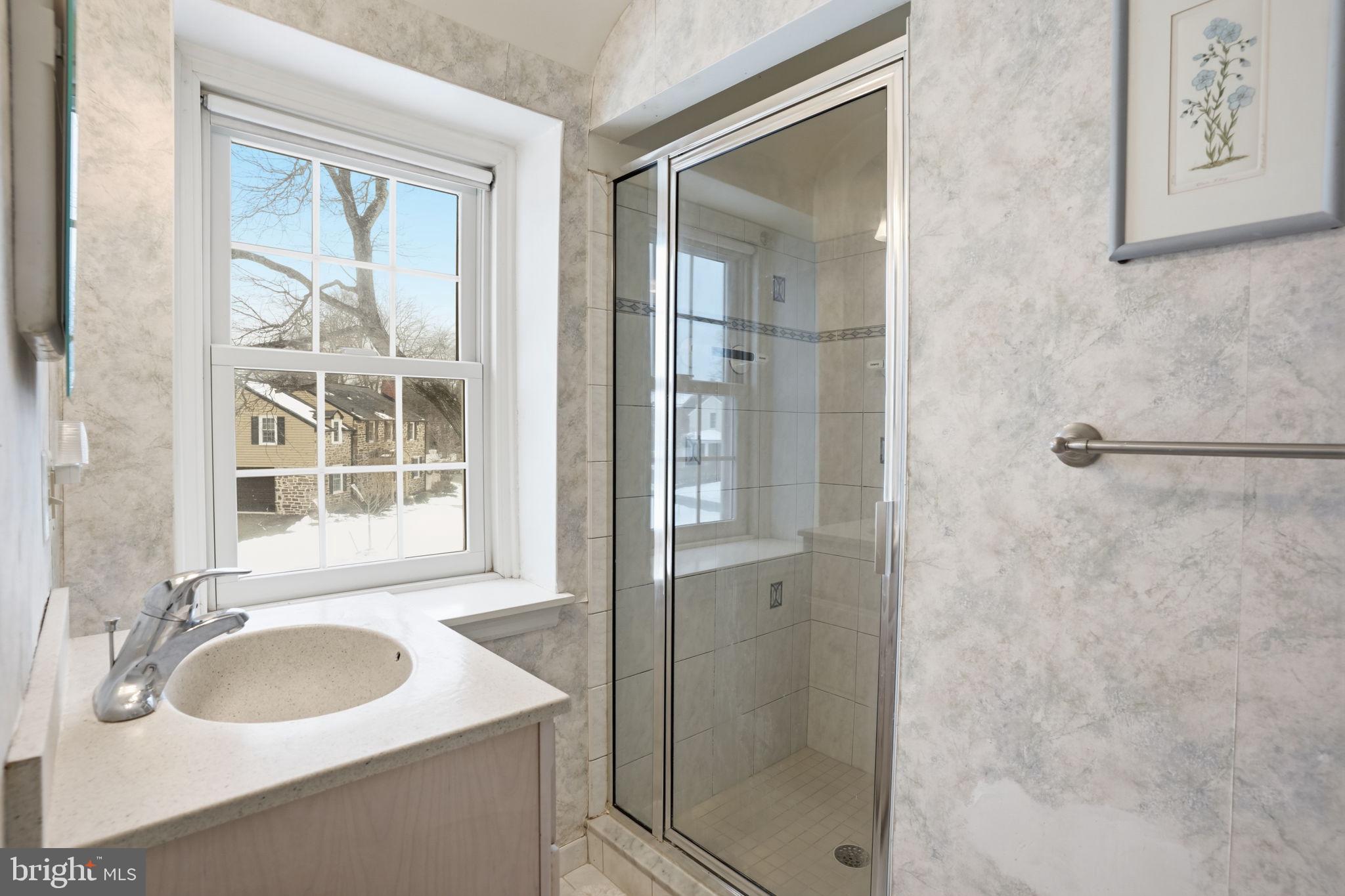 216 Heatherwood Road Glenside, PA 19038 - Photo 17 of 27 Ensuite Primary Bathroom