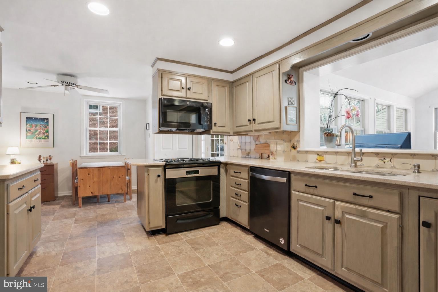 216 Heatherwood Road Glenside, PA 19038 - Photo 7 of 27 Kitchen 3