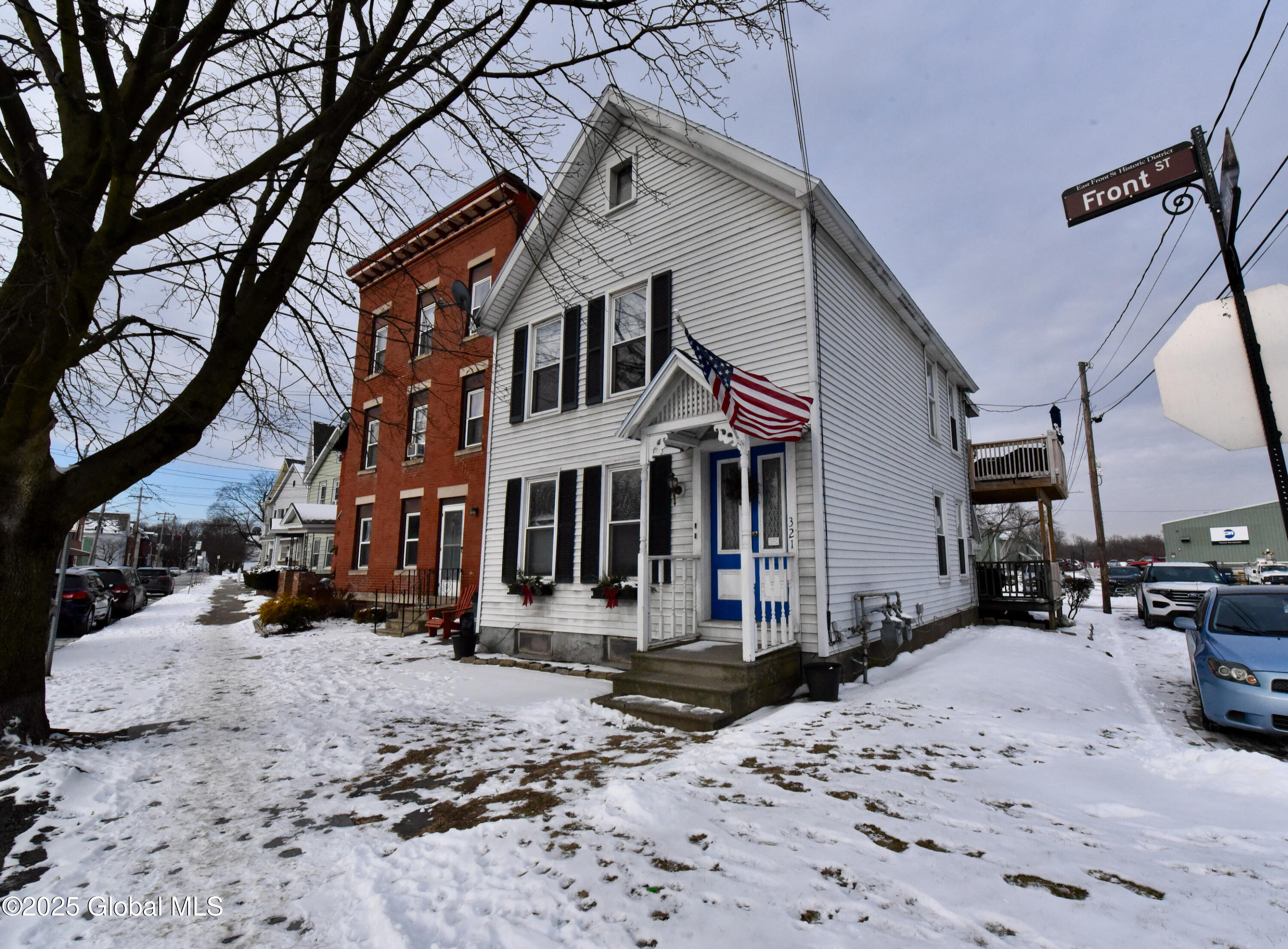 321 Front Street Schenectady, NY 12305 - Photo 2 of 47 2