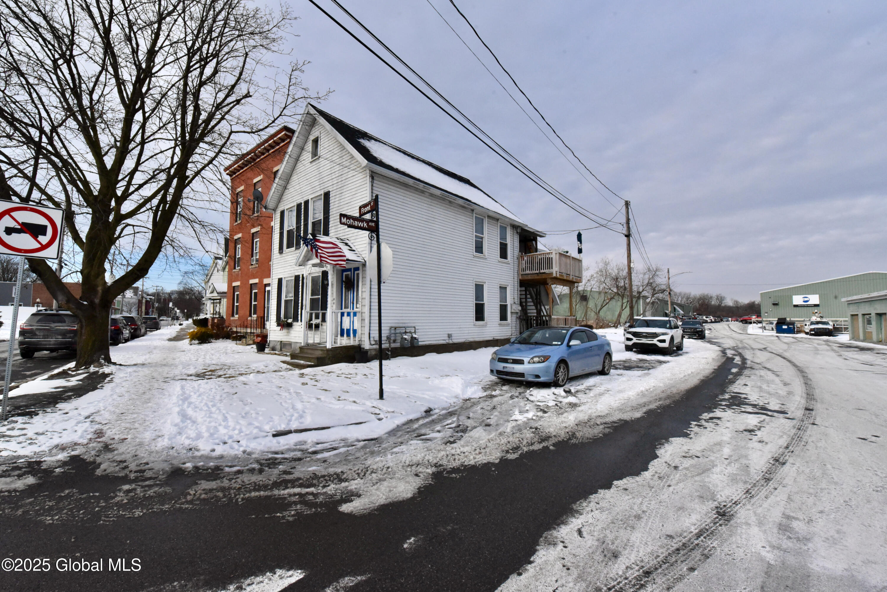 321 Front Street Schenectady, NY 12305 - Photo 45 of 47 49