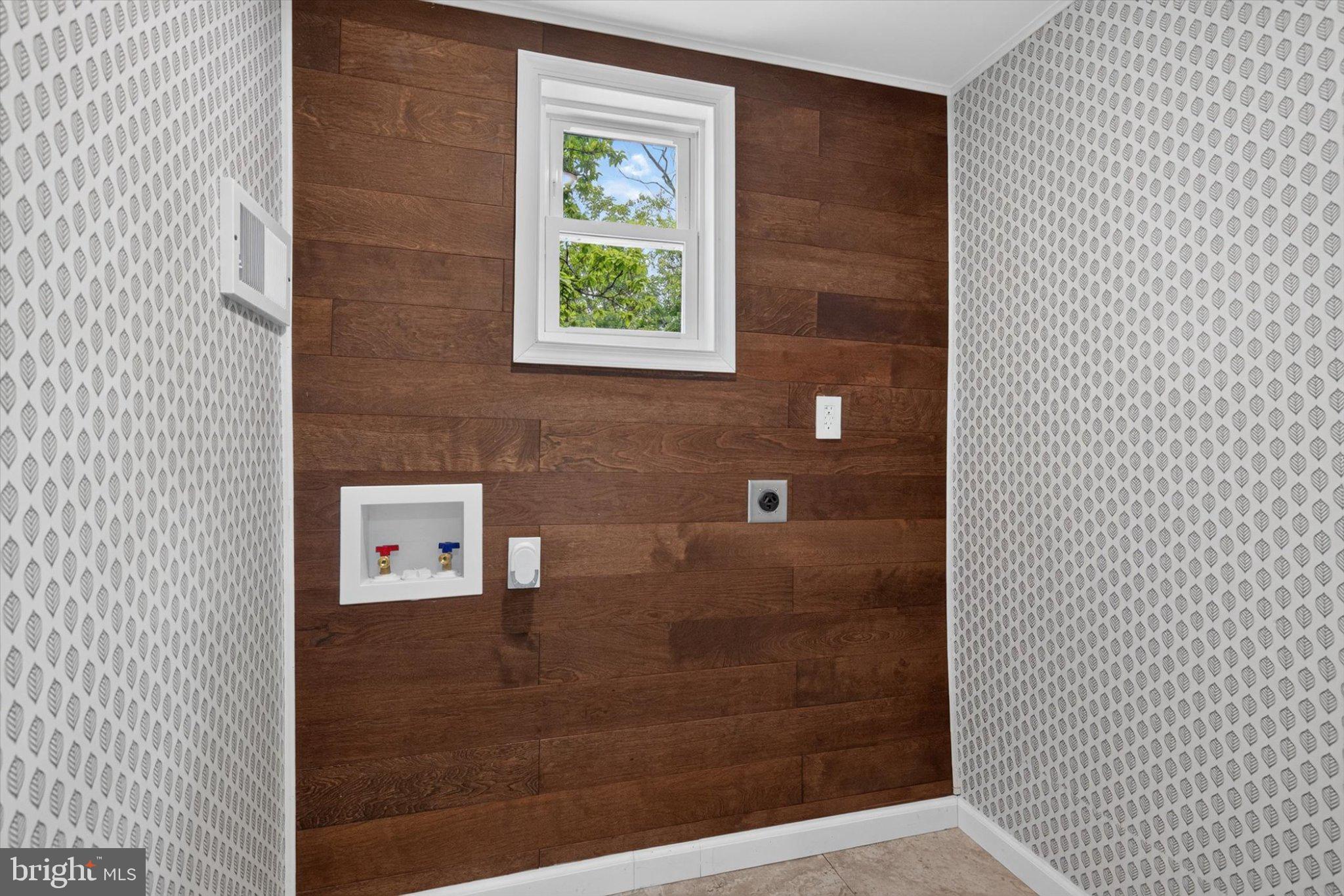 140 Creek Road Shermans Dale, PA 17090 - Photo 13 of 36 Charming nook with modern accents.