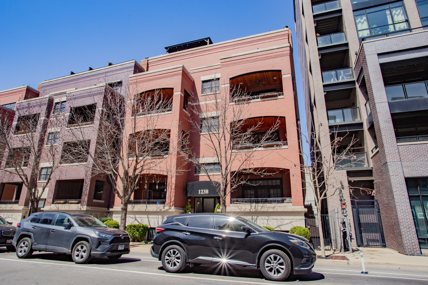 a car parked in front of a building