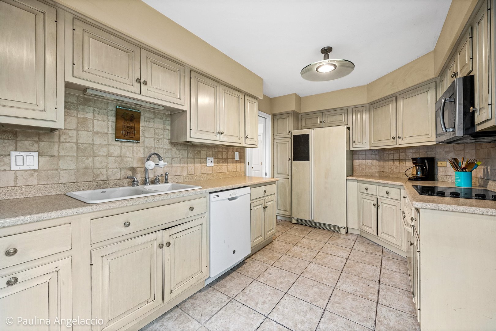 1280 Oak Hill Road Lake Barrington, IL 60010 - Photo 5 of 21