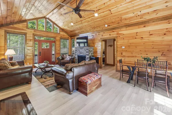 $575,000 | 131 Pierpoint Drive, Lake Lure, NC 28746