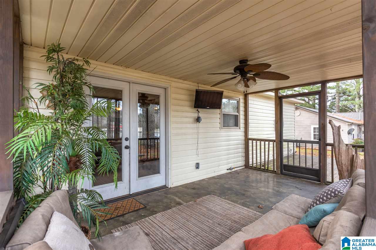 205 20th Street Northeast Oneonta, AL 35121 - Photo 33 of 36