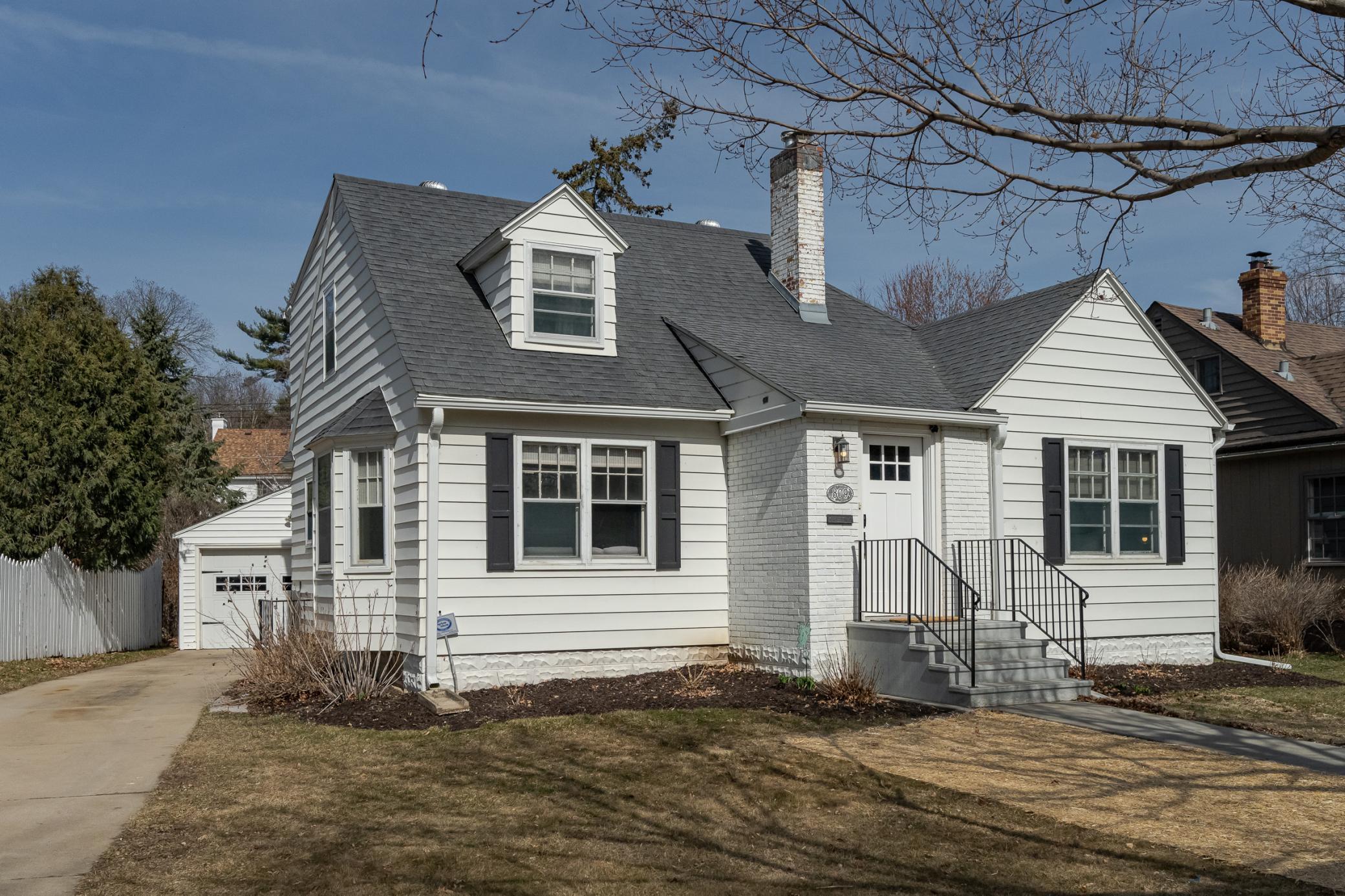 809 10 1/2 Street Southwest Rochester, MN 55902 - Photo 1 of 1