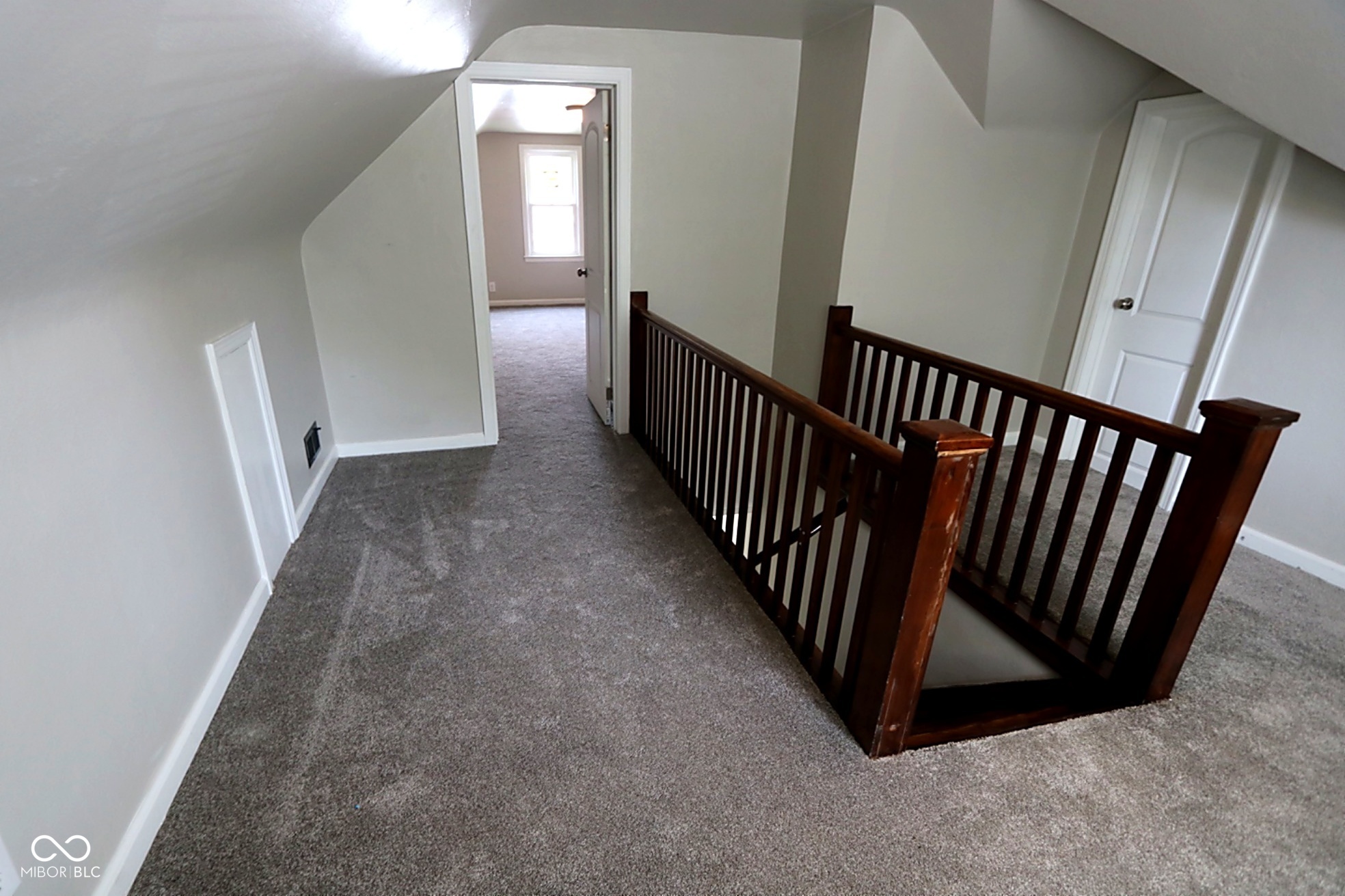 935 Jackson Boulevard Rochester, IN 46975 - Photo 21 of 34 Gallery Image 21