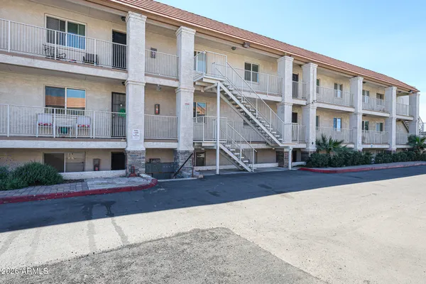 $130,000 | 21622 North 23rd Avenue, Unit B105, Phoenix, AZ 85027
