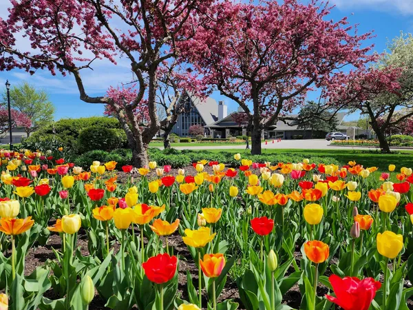 $136,000 | 269 Fontana Boulevard, Unit 2555, Fontana, WI 53125