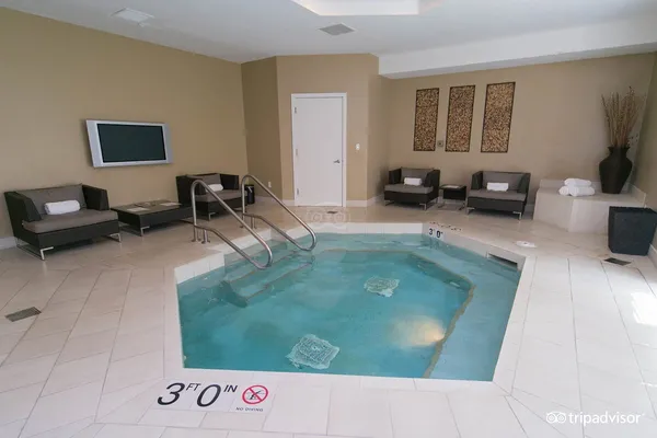 $136,000 | 269 Fontana Boulevard, Unit 2555, Fontana, WI 53125