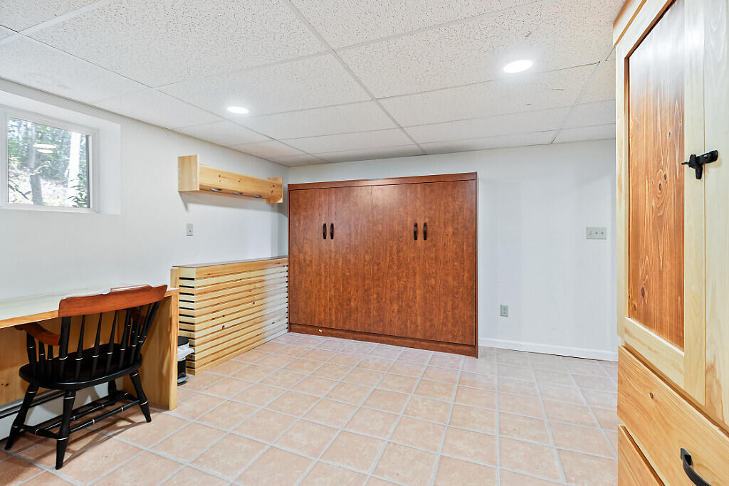 105 South Pond Road Winslow, ME 04901 - Photo 25 of 37 Murphy bed