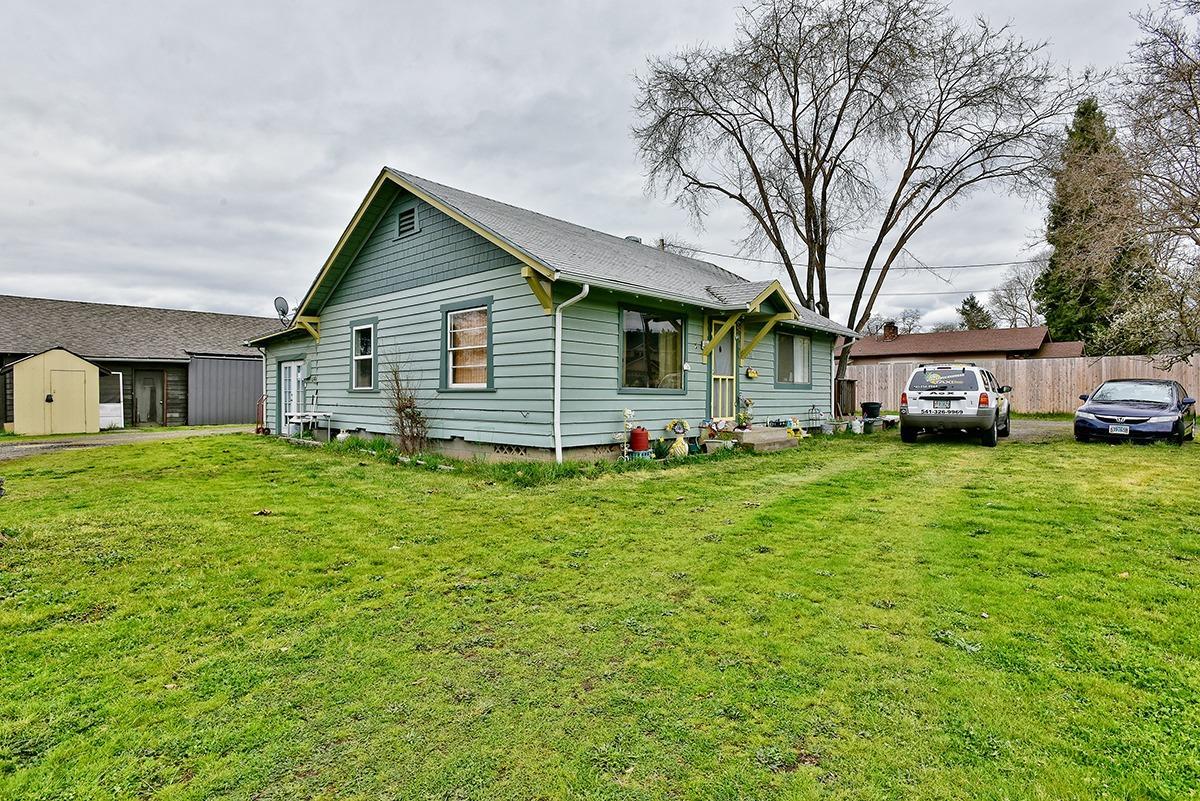 1805-1809 Thomas Road Medford, OR 97501 - Photo 16 of 29 Additional Photo