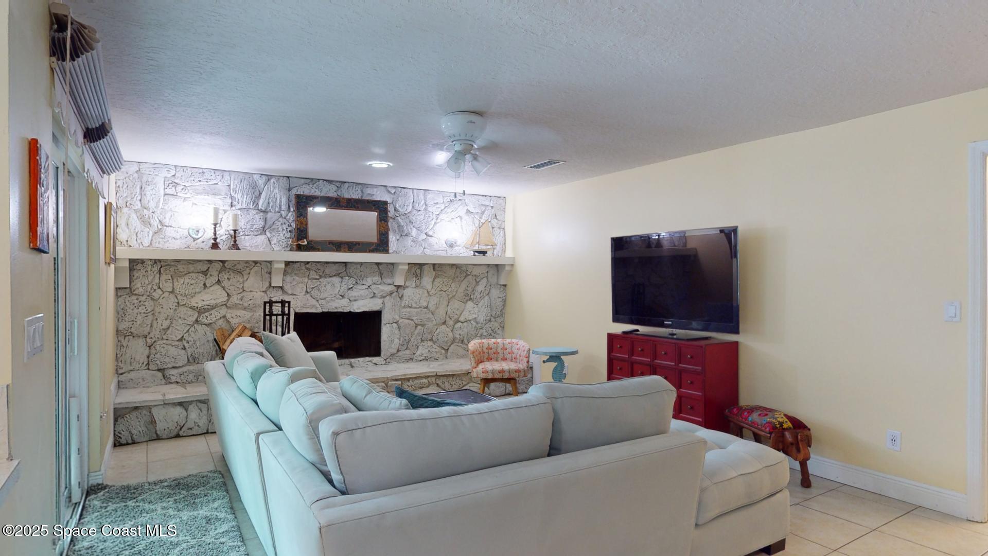 8 Coconut Road Indian Harbour Beach, FL 32937 - Photo 7 of 29 Family