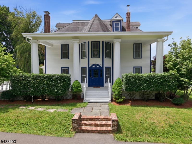 61 New Street Hampton, NJ 08827 - Photo 1 of 45 front view of a house with a yard