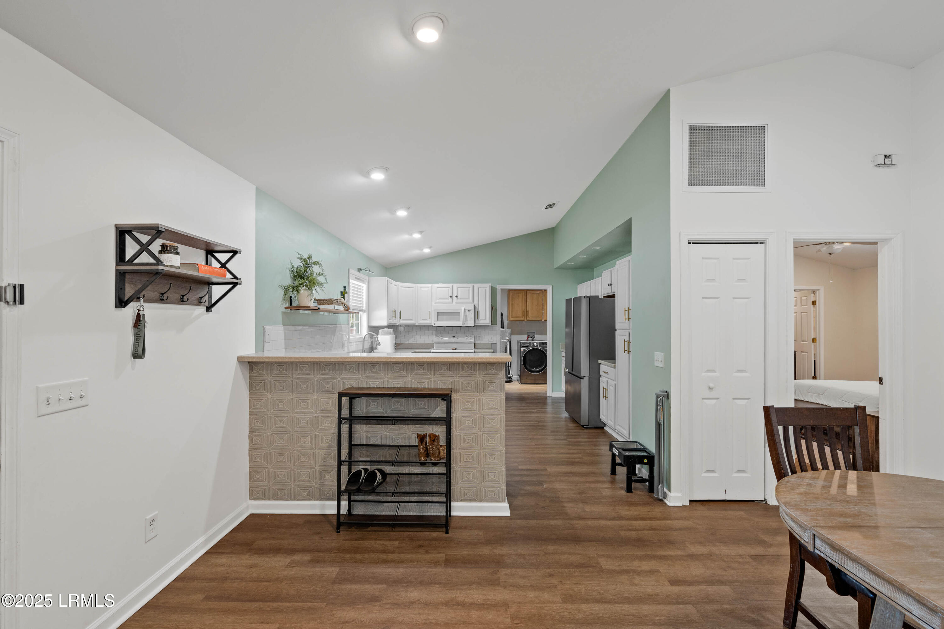 1205 State Rd S-7-276 Beaufort, SC 29902 - Photo 13 of 39 1205 Duncan-27