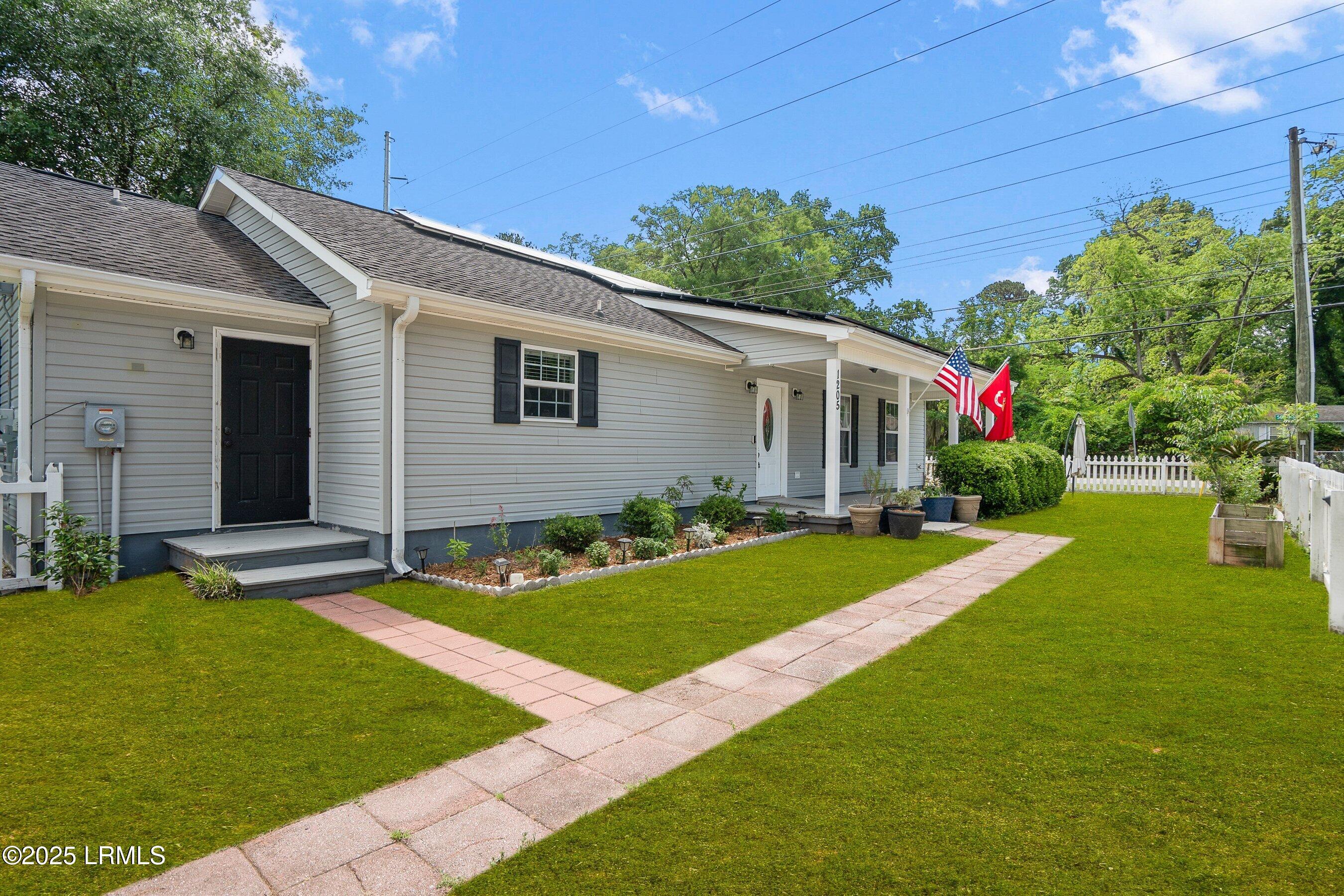 1205 State Rd S-7-276 Beaufort, SC 29902 - Photo 4 of 39 DSC03892-28.jpg-SMALL