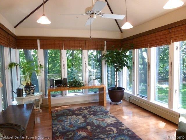 1660 Sexton Road Howell, MI 48843 - Photo 9 of 33 Sunroom.jpg